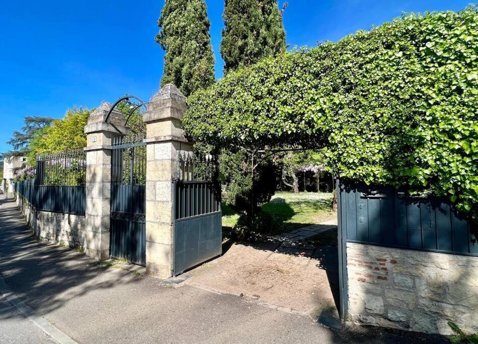 Logement De Charme Piscine Dans Propriete A 2 Pas Du Centre-Ville De Cahors Exterior photo